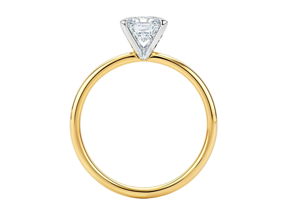 2 Carat Emerald Lab Grown IGI G/VS1 Diamond Solitaire Ring in 10K Yellow Gold