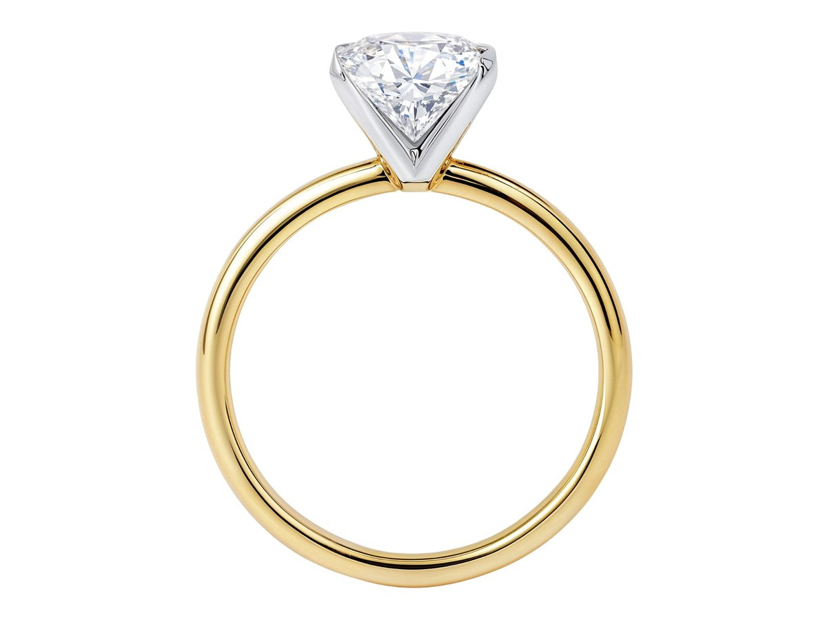 1 1/2 Carat Oval Lab Grown IGI G/VS1 Diamond Solitaire Ring in 14K Yellow Gold