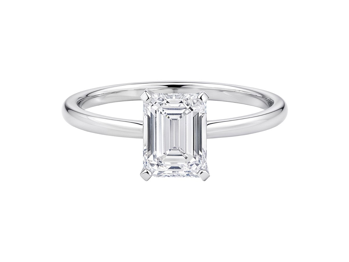 1 1/2 Carat Emerald Lab Grown IGI G/VS1 Diamond Solitaire Ring in 10K White Gold